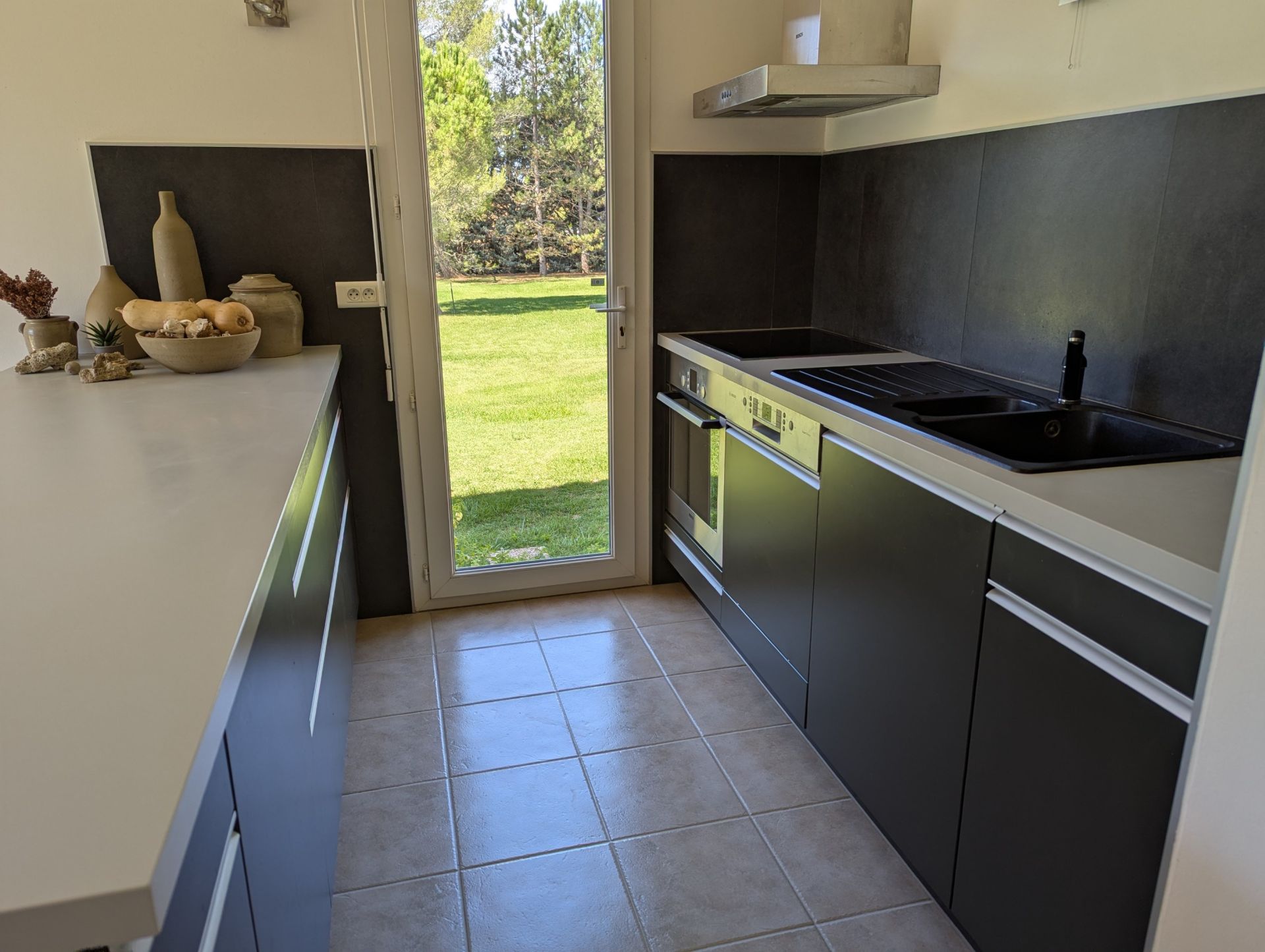 villa 10 Rooms for sale on UZES (30700)