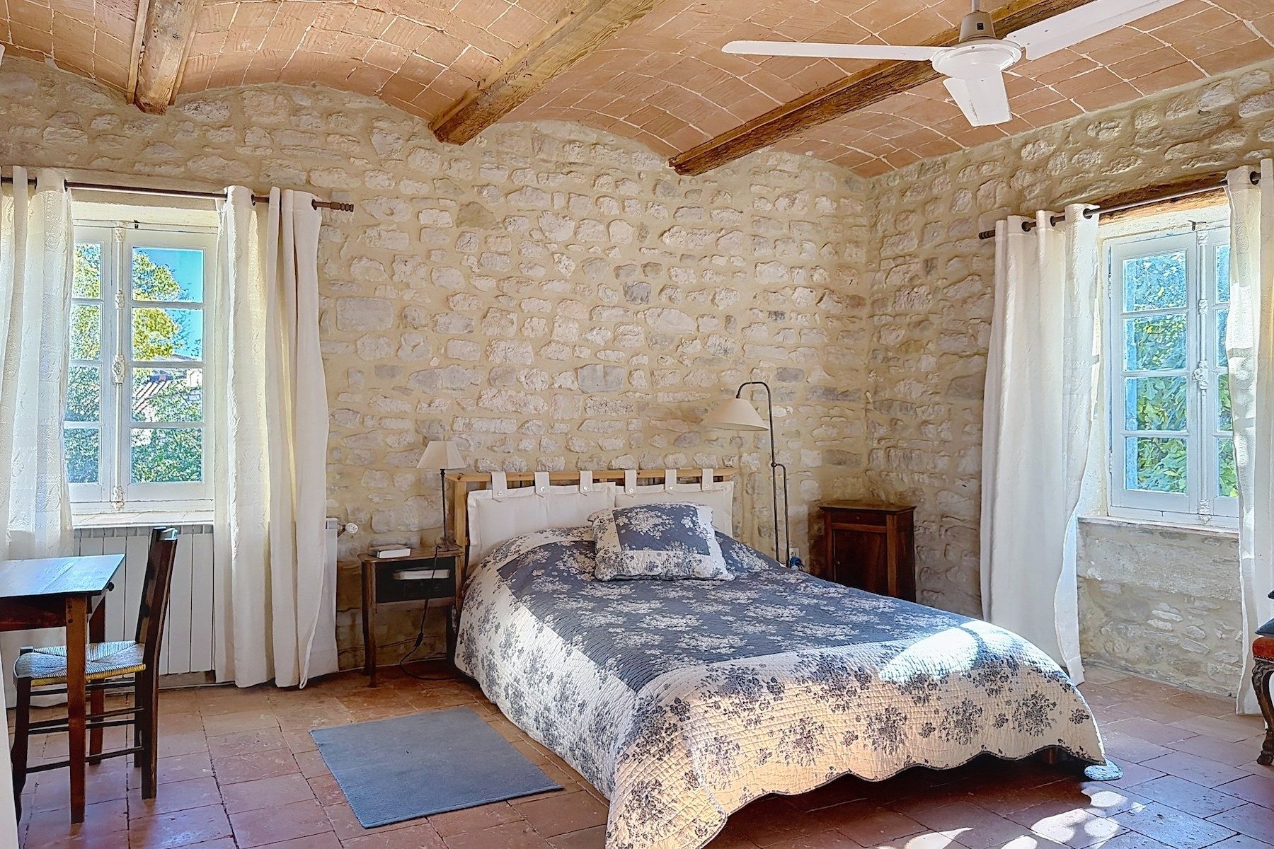 maison 9 Pièces en vente sur UZES (30700)