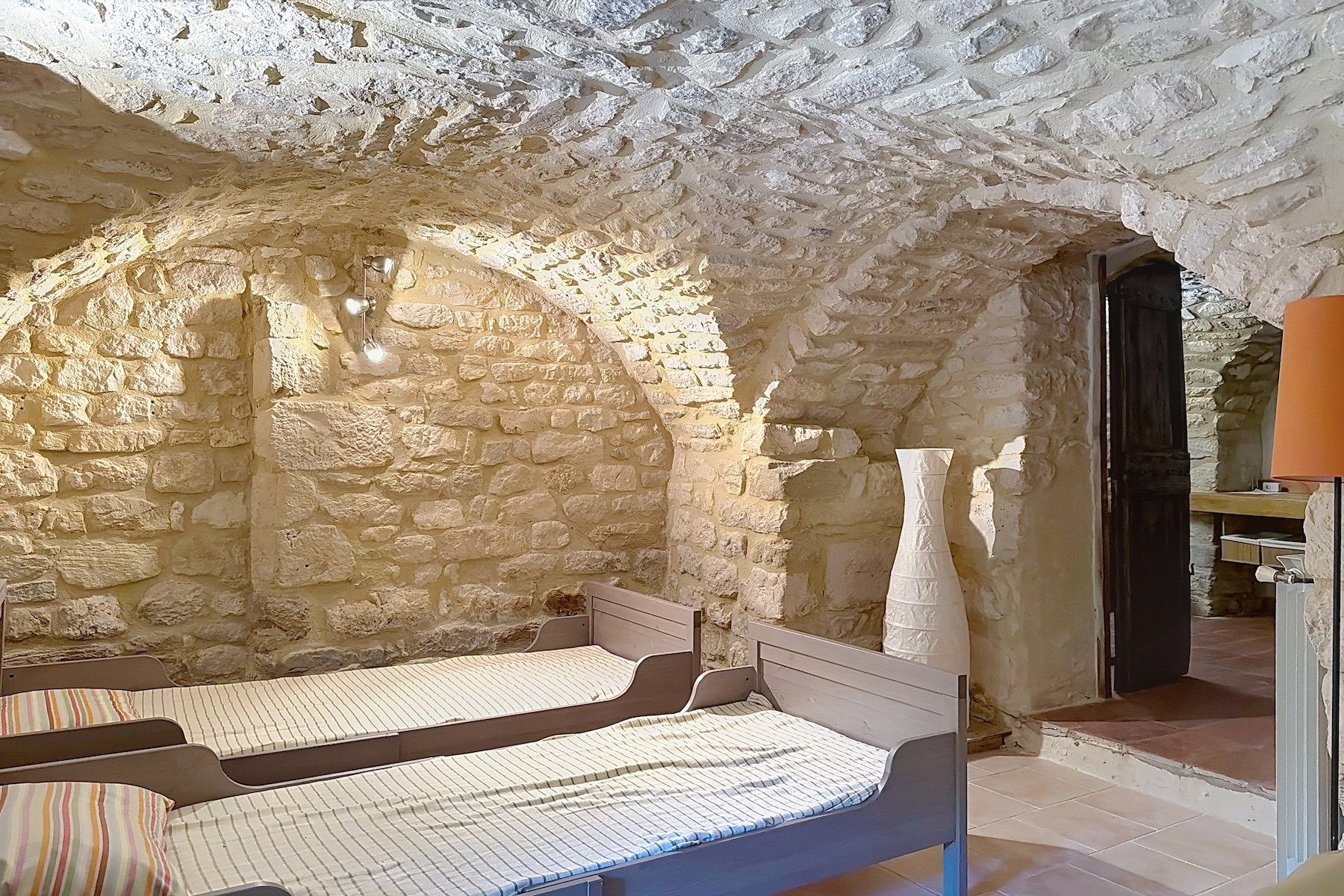 maison 9 Pièces en vente sur UZES (30700)