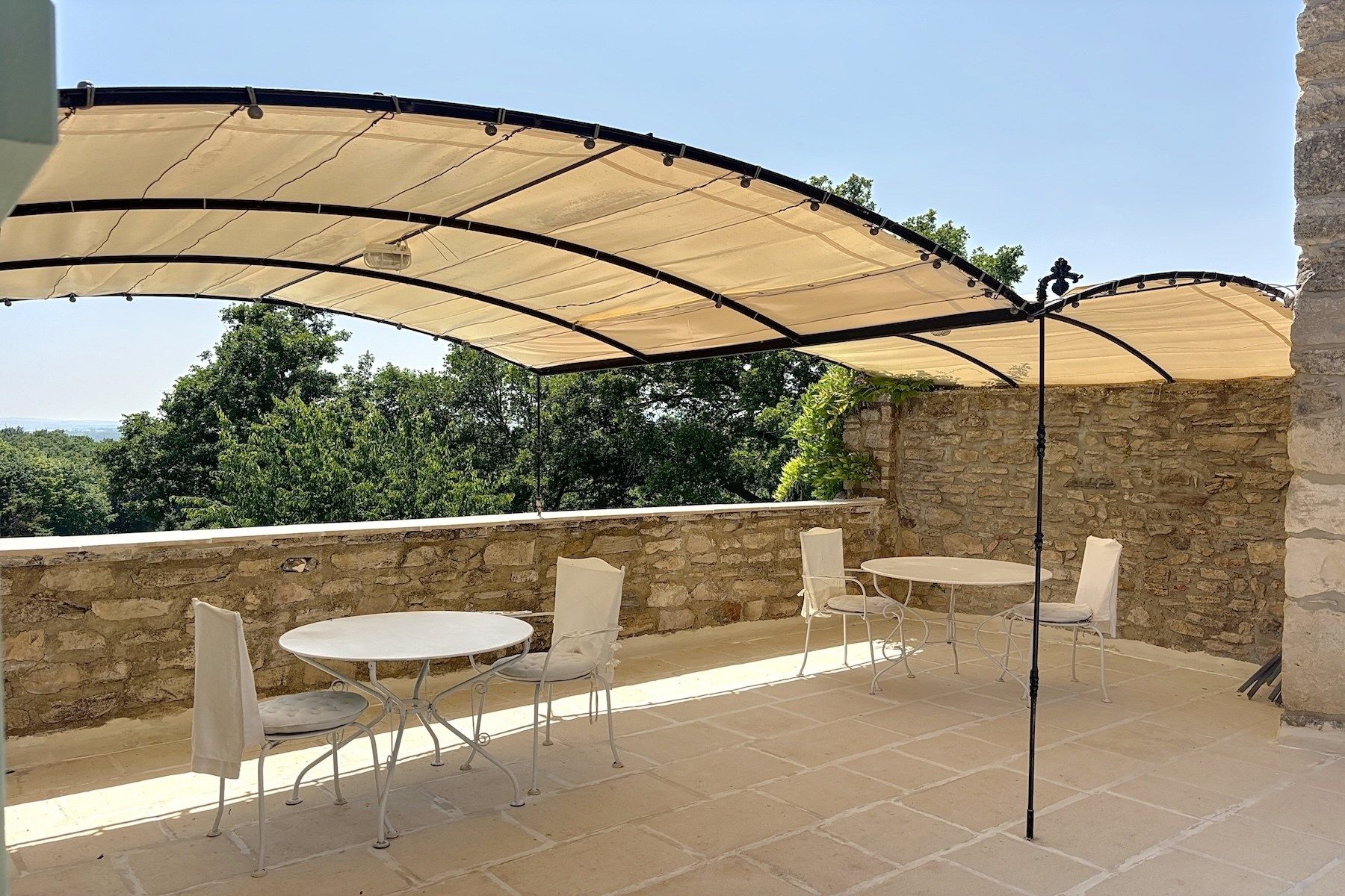 maison 26 Pièces en vente sur BARJAC (30430)