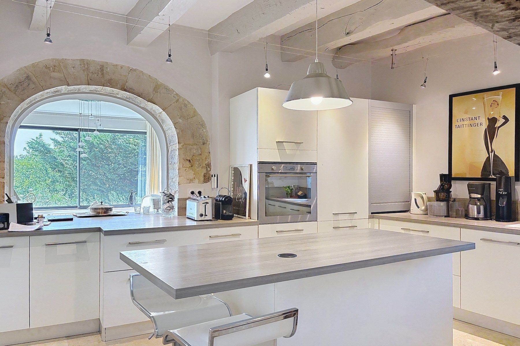 maison 26 Pièces en vente sur BARJAC (30430)