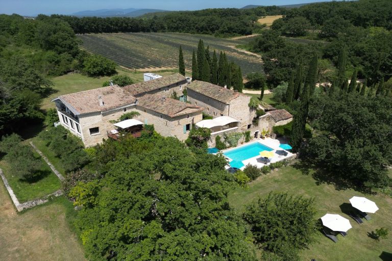 maison 26 Pièces en vente sur BARJAC (30430)