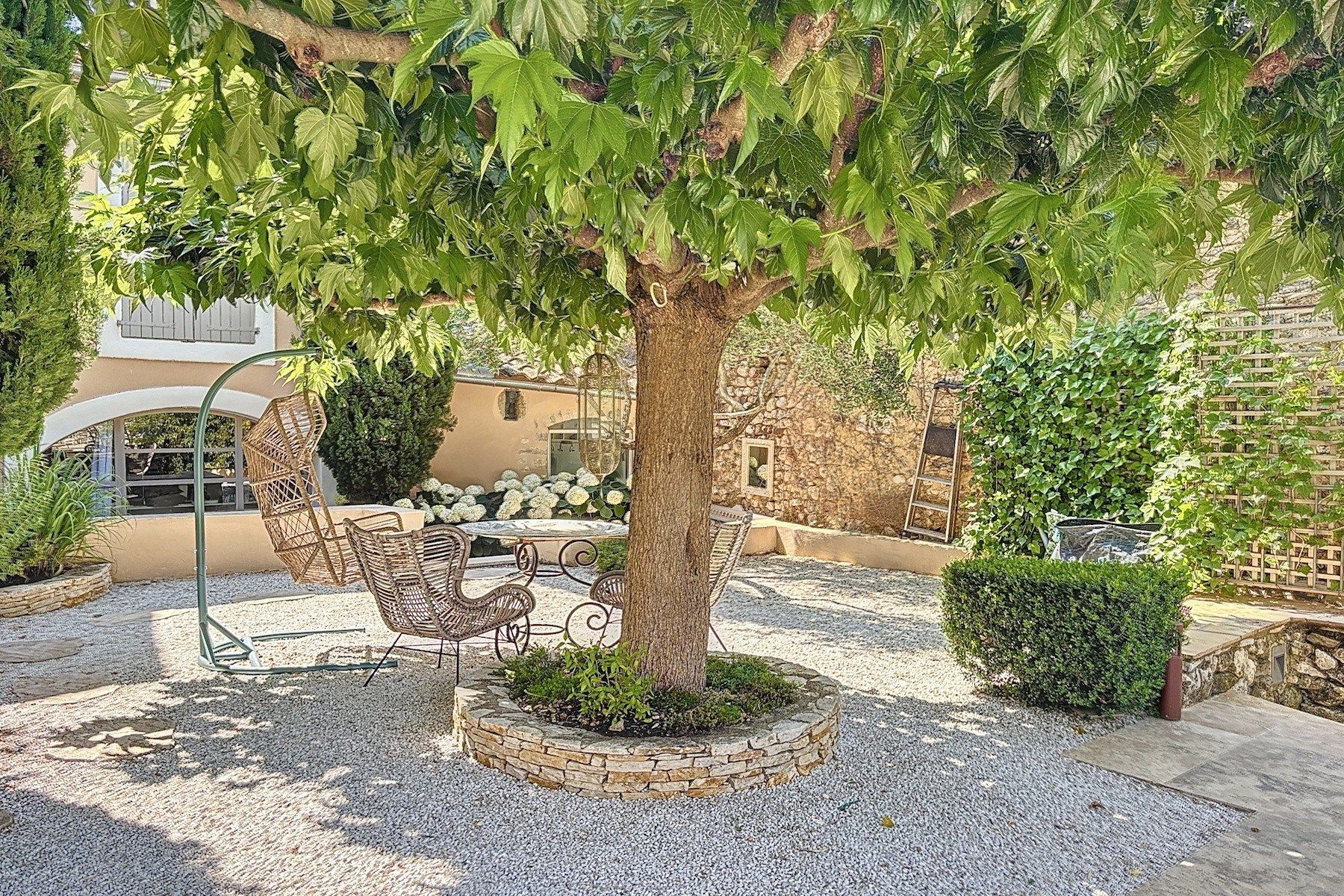 maison 7 Pièces en vente sur UZES (30700)