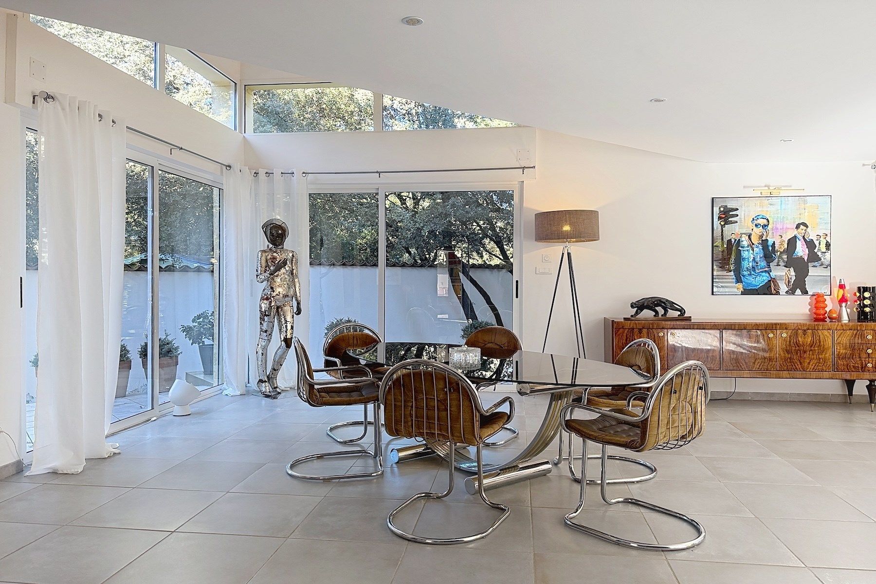 villa 9 Rooms for sale on UZES (30700)