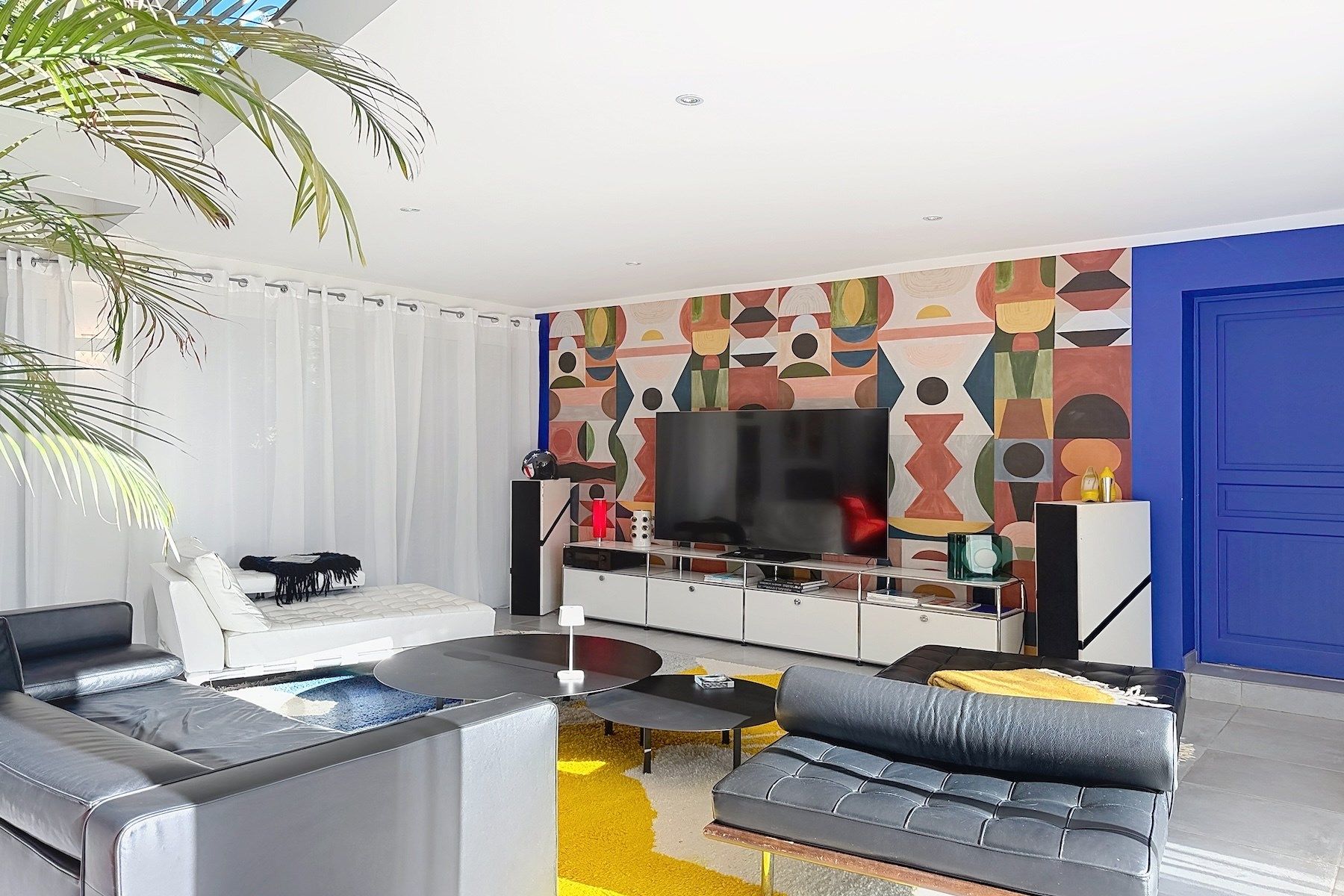 villa 9 Rooms for sale on UZES (30700)