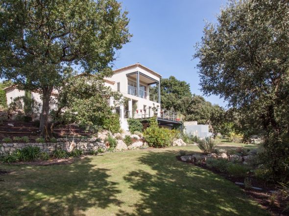 Sale Villa Uzès 10&nbsp;Rooms 300&nbsp;m²