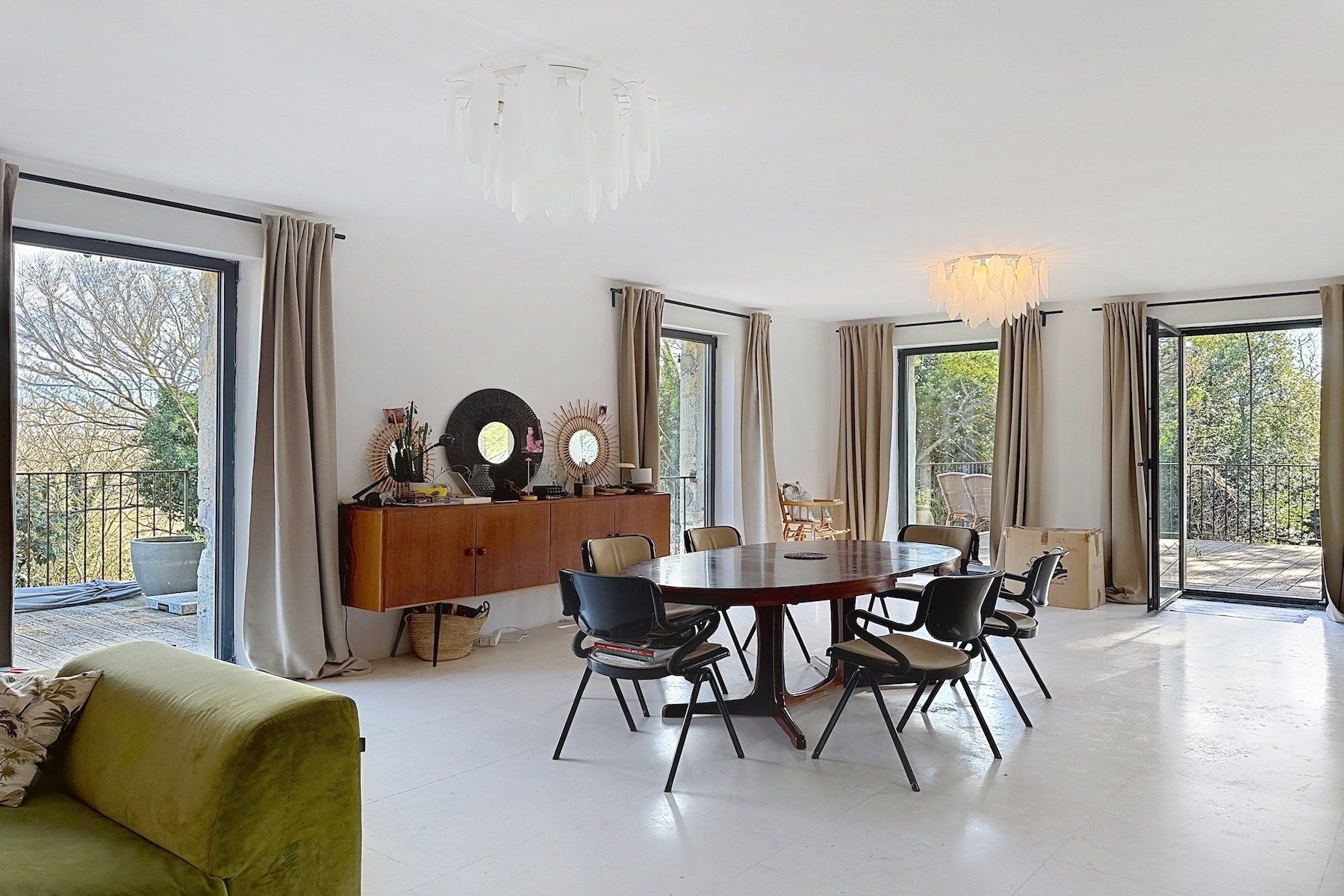 maison 10 Pièces en vente sur UZES (30700)