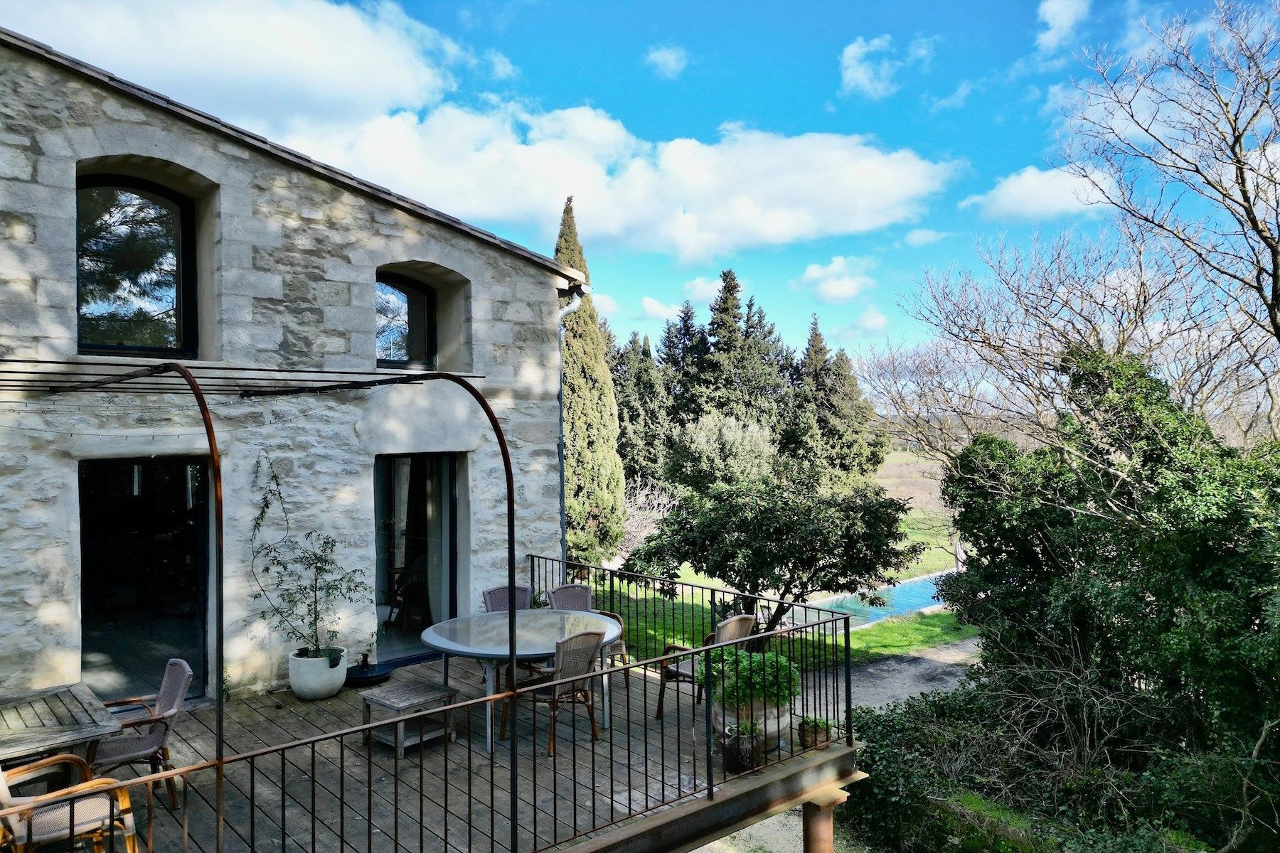 maison 10 Pièces en vente sur UZES (30700)