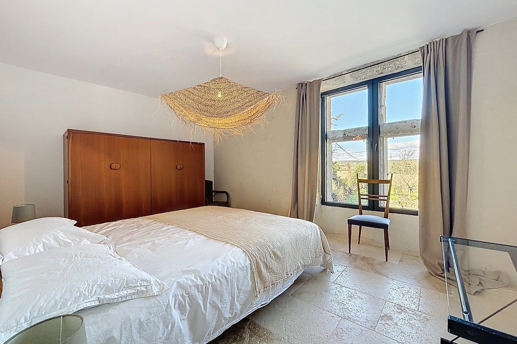 maison 10 Pièces en vente sur UZES (30700)