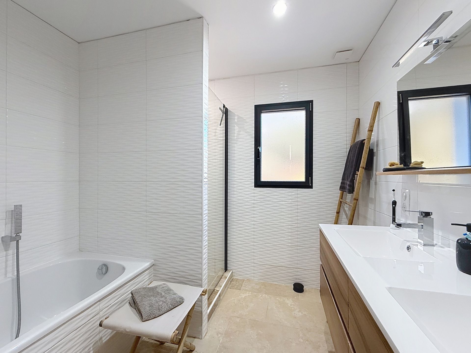 maison 5 Pièces en vente sur UZES (30700)