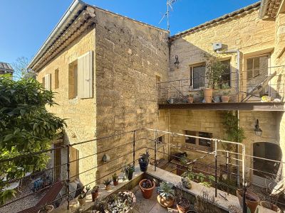 Vente Maison Uzès 11&nbsp;Pièces 350&nbsp;m²