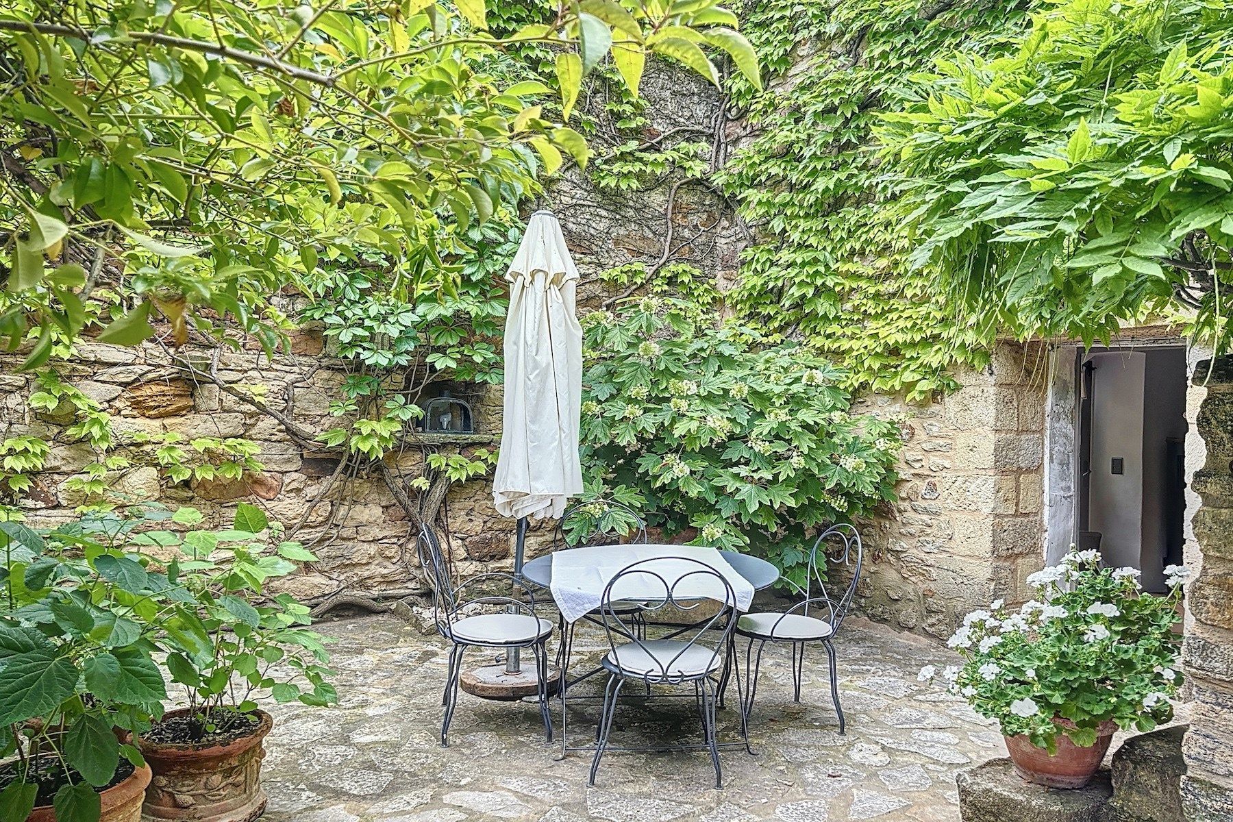 mas 10 Pièces en vente sur UZES (30700)