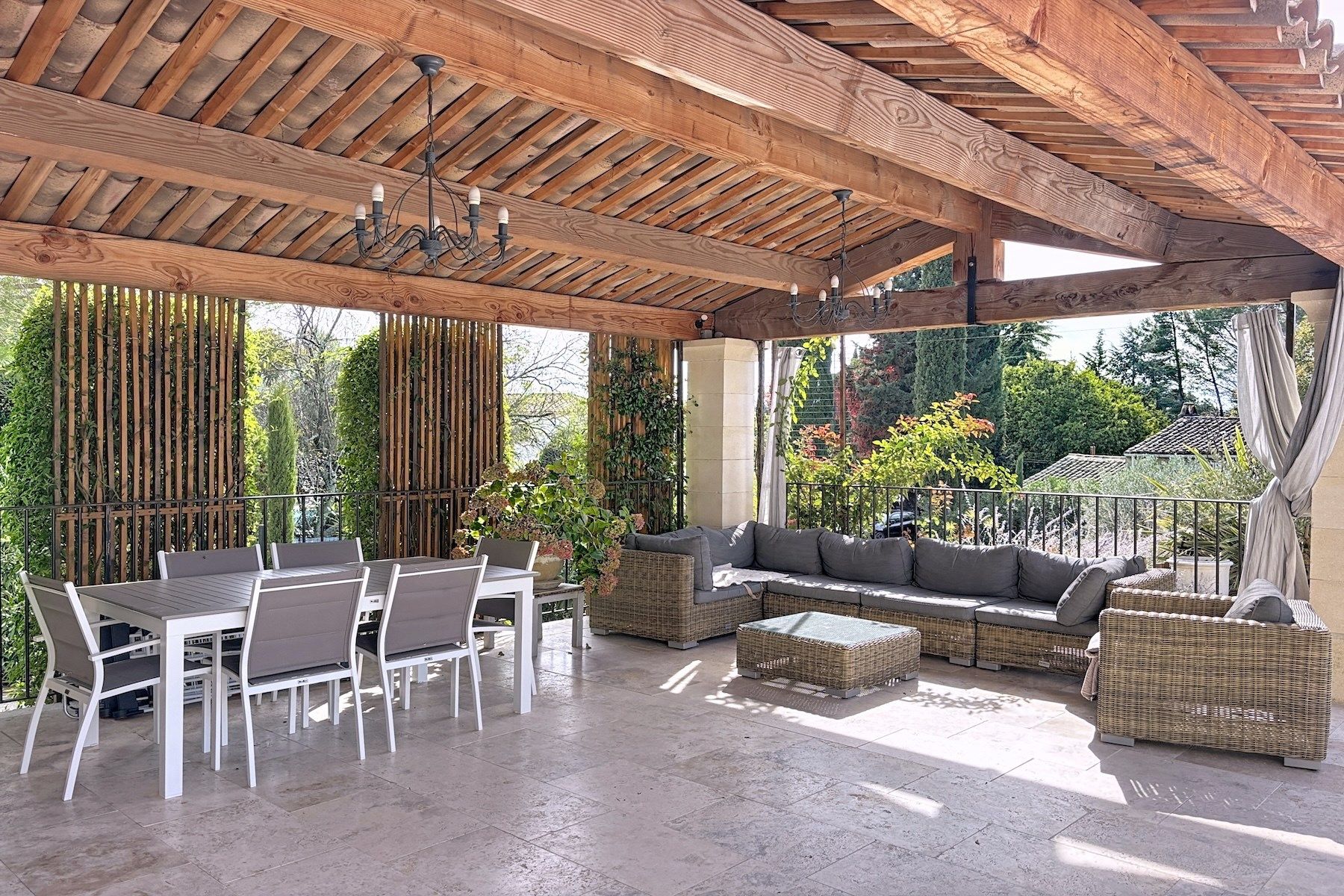 maison 6 Pièces en vente sur UZES (30700)