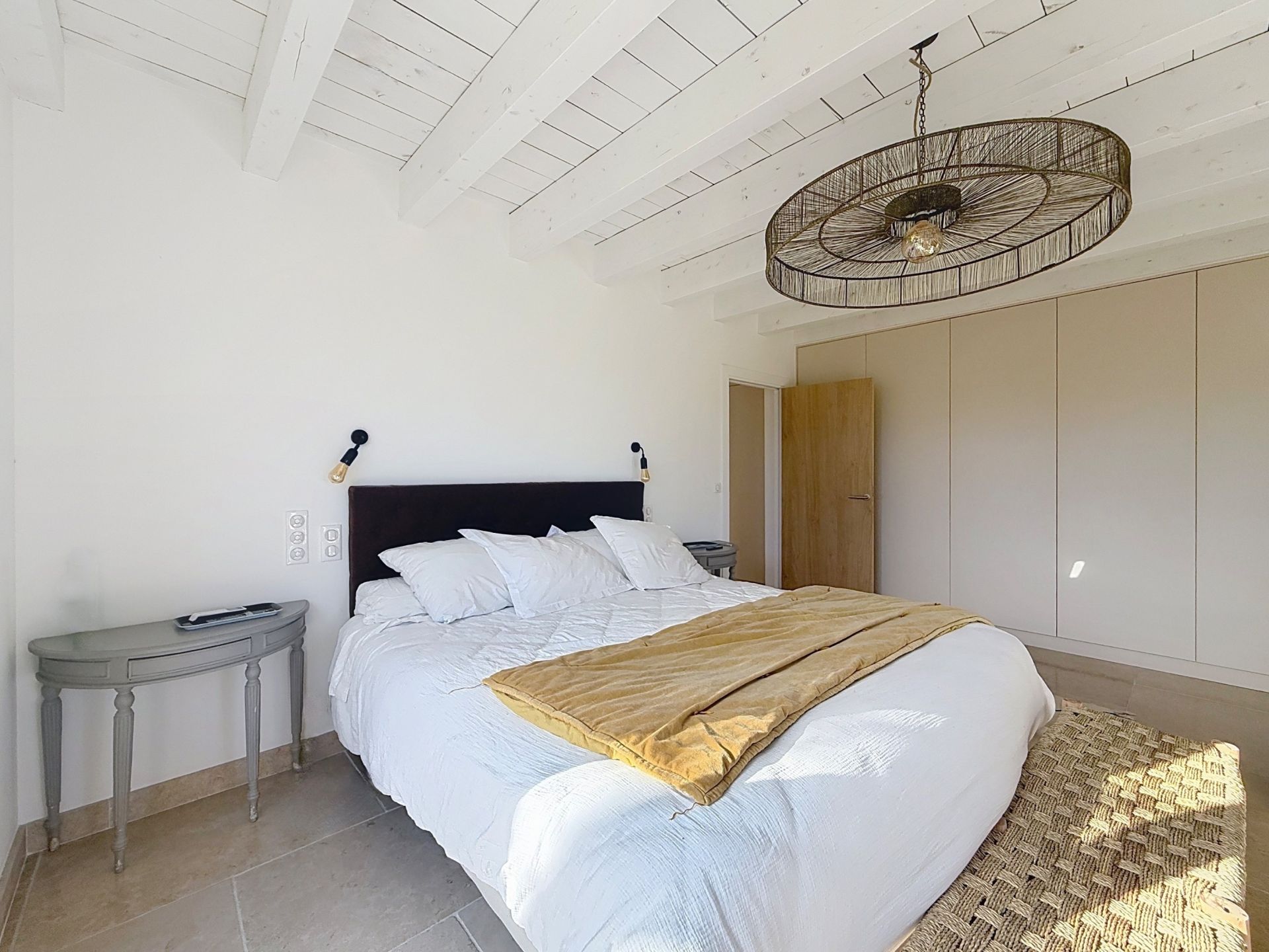 maison 8 Pièces en vente sur UZES (30700)