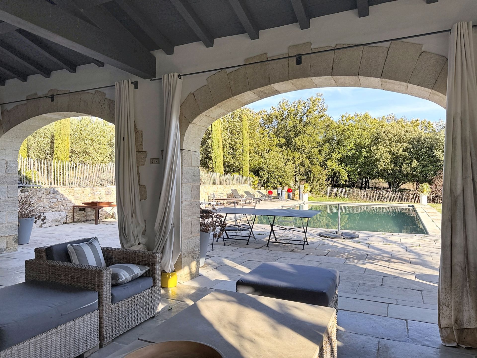 house 8 Rooms for sale on UZES (30700)
