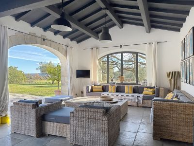 Vente Maison Uzès 8&nbsp;Pièces 330&nbsp;m²