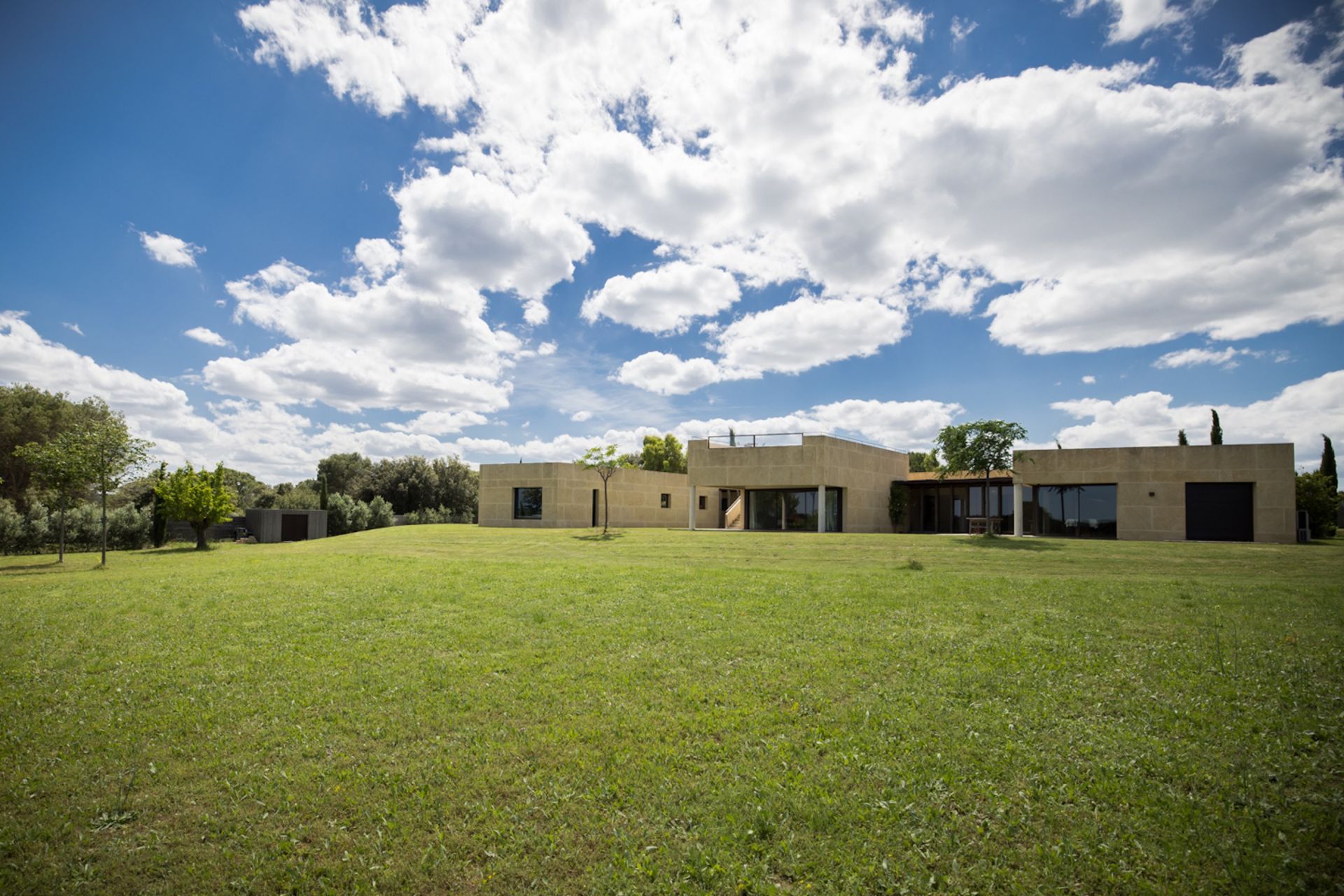 propriété 8 Pièces en vente sur UZES (30700)