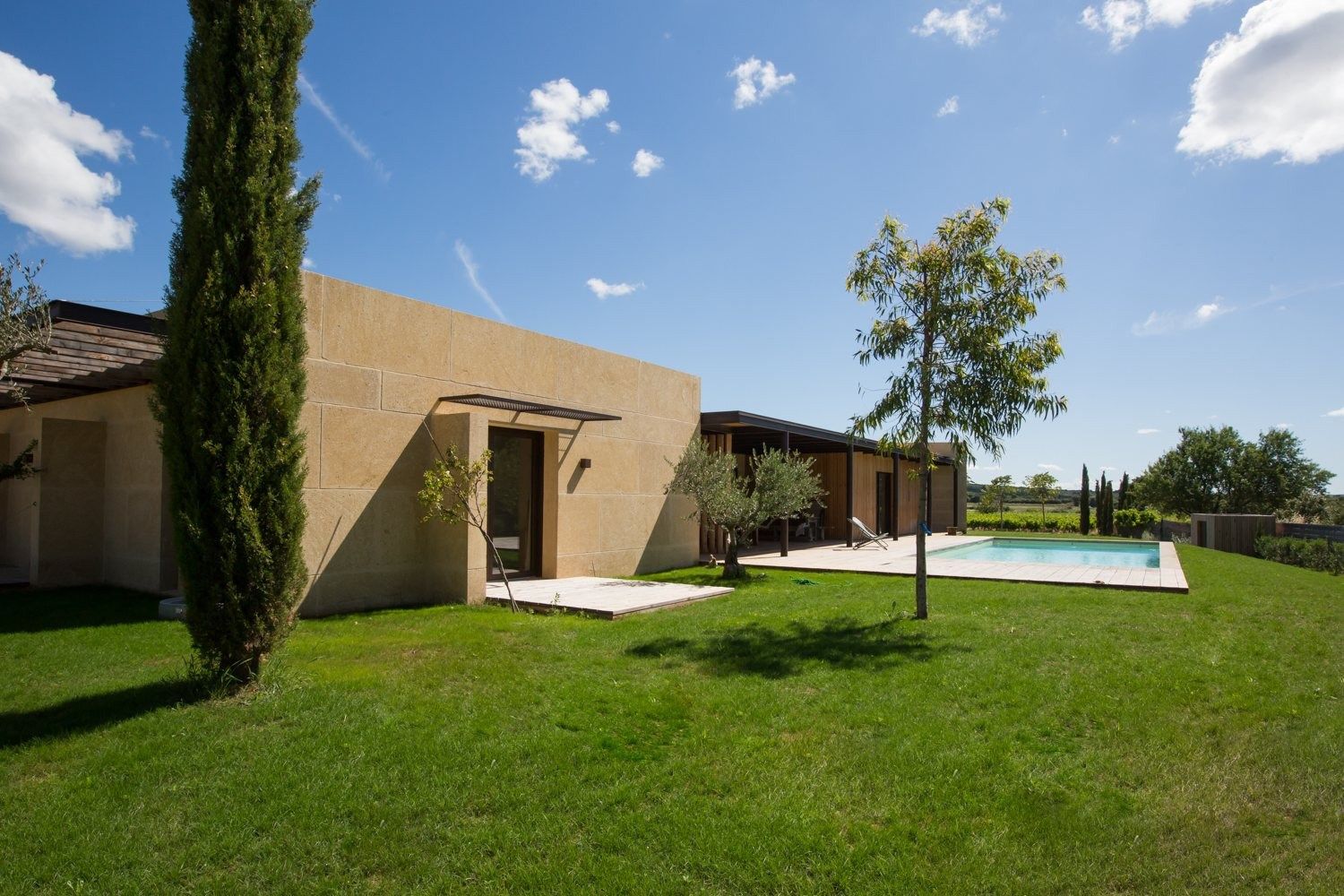 propriété 8 Pièces en vente sur UZES (30700)