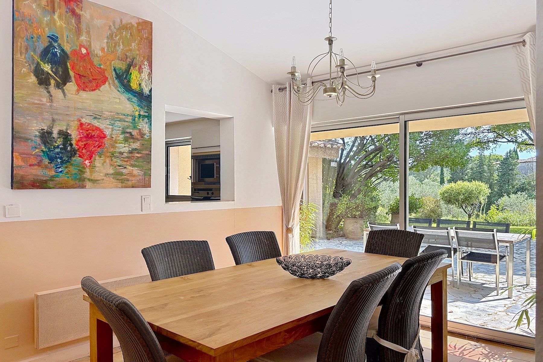 house 8 Rooms for sale on UZES (30700)