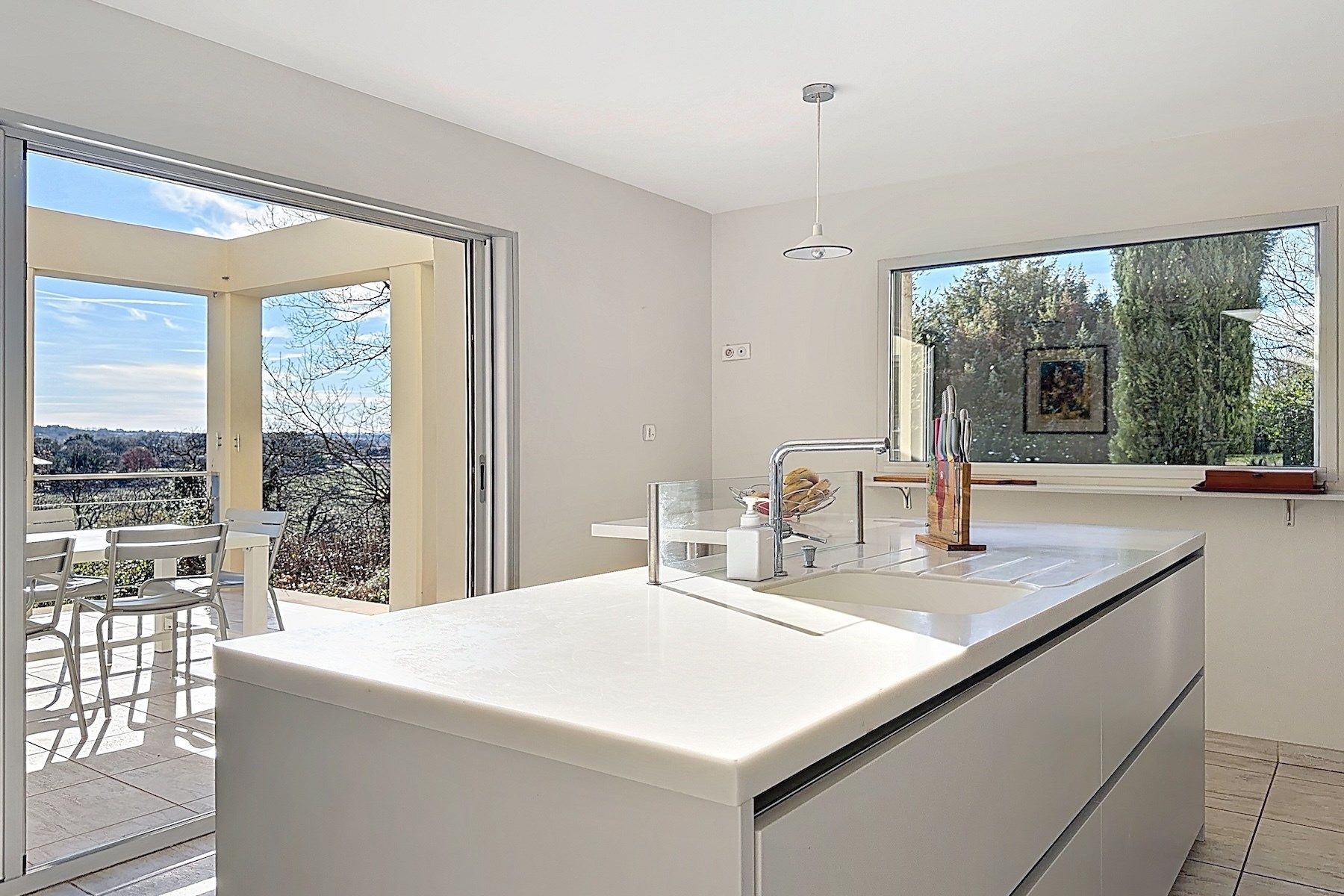 house 10 Rooms for sale on UZES (30700)