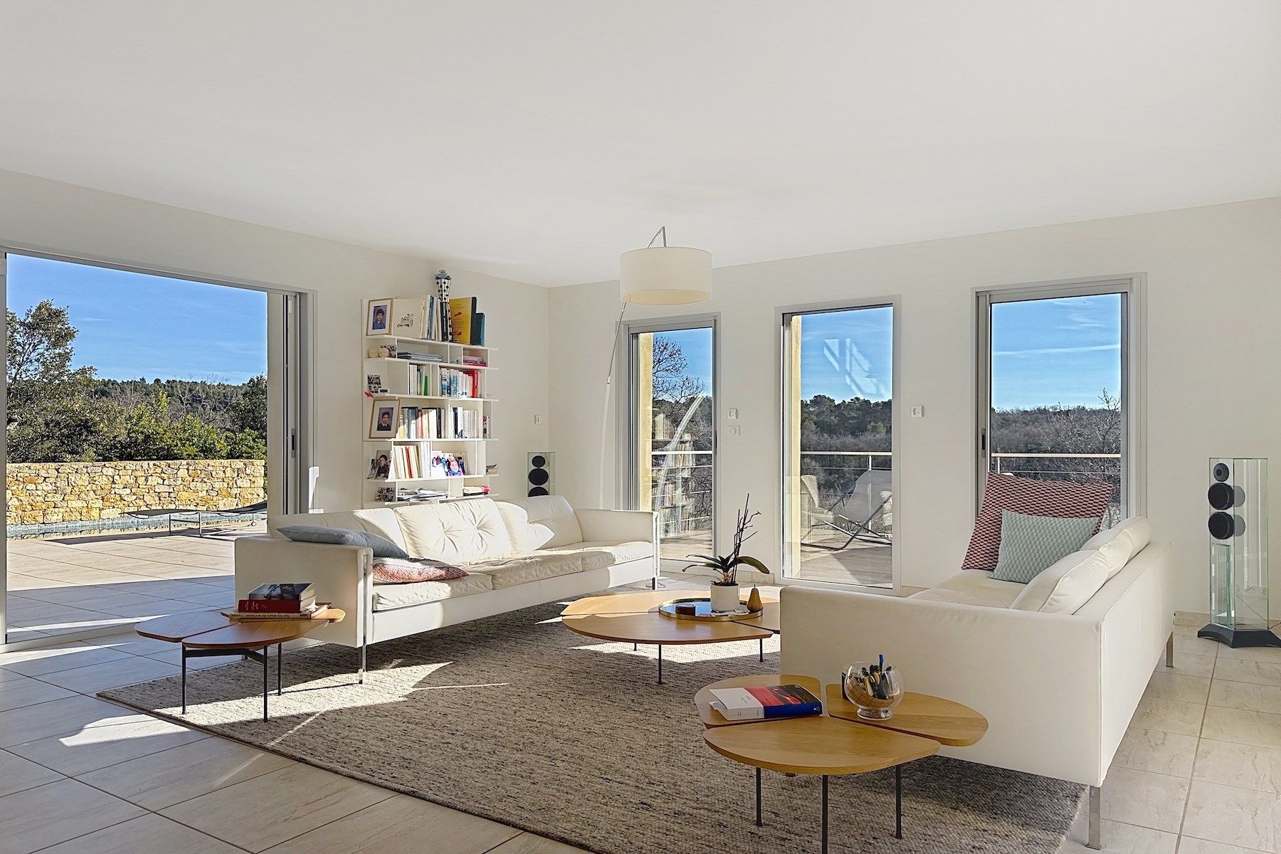 house 10 Rooms for sale on UZES (30700)