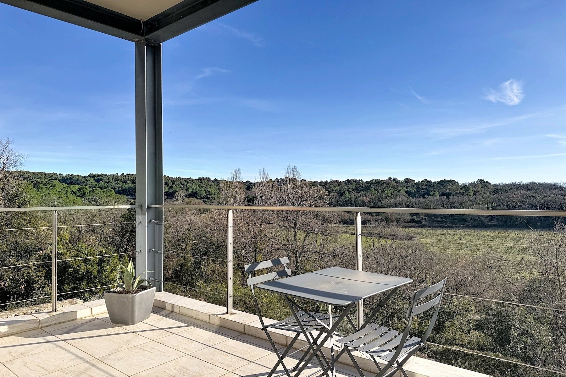 house 10 Rooms for sale on UZES (30700)