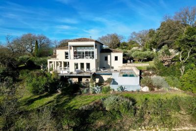 Sale House Uzès 10&nbsp;Rooms 220&nbsp;m²