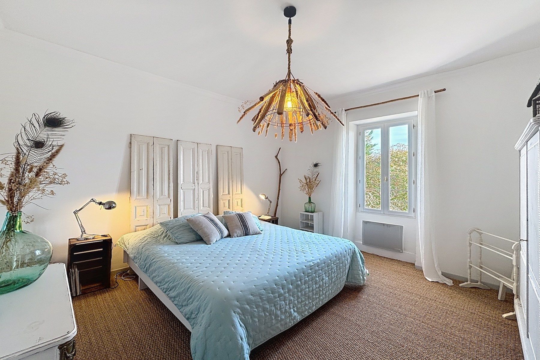 house 7 Rooms for sale on UZES (30700)