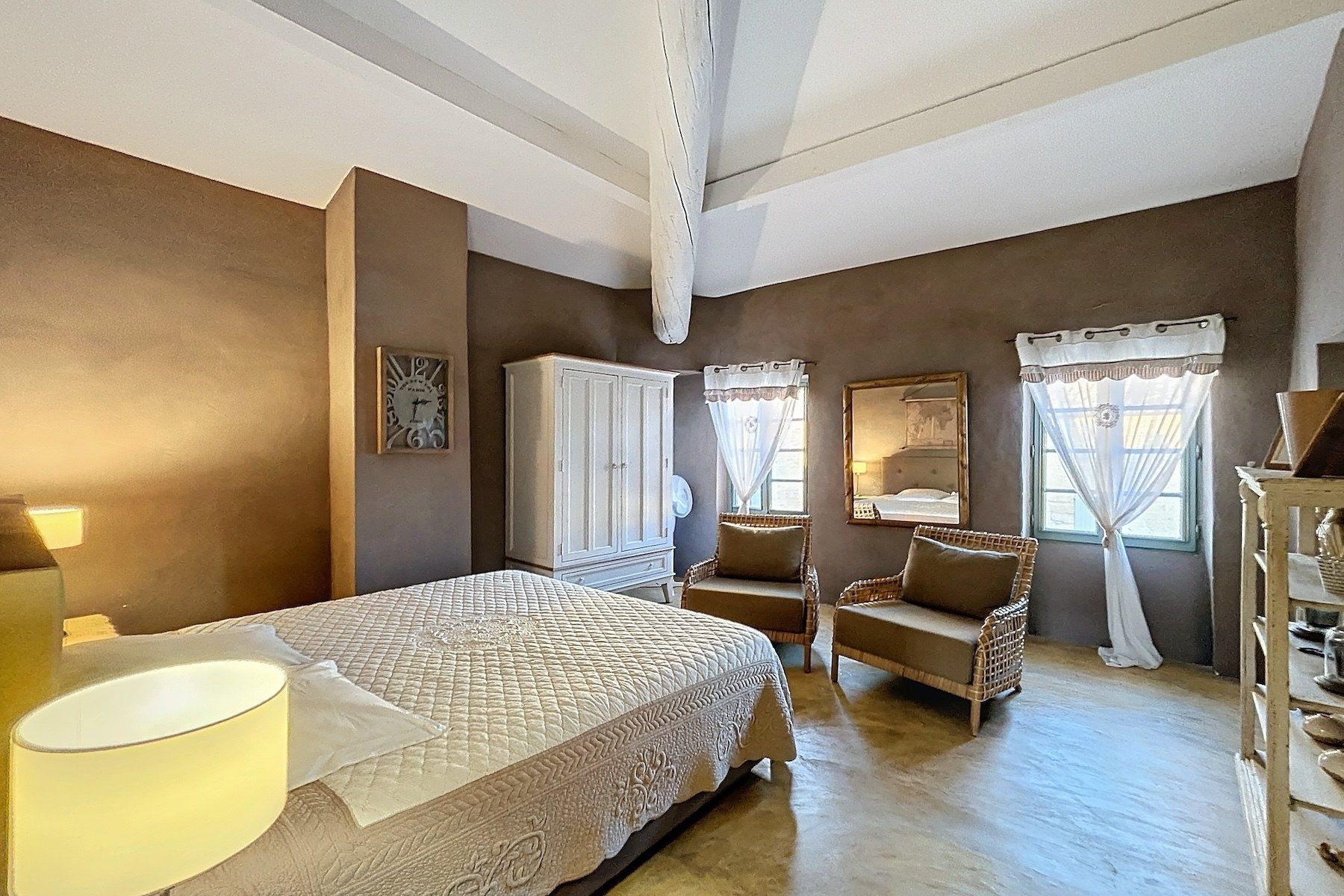 maison 9 Pièces en vente sur UZES (30700)