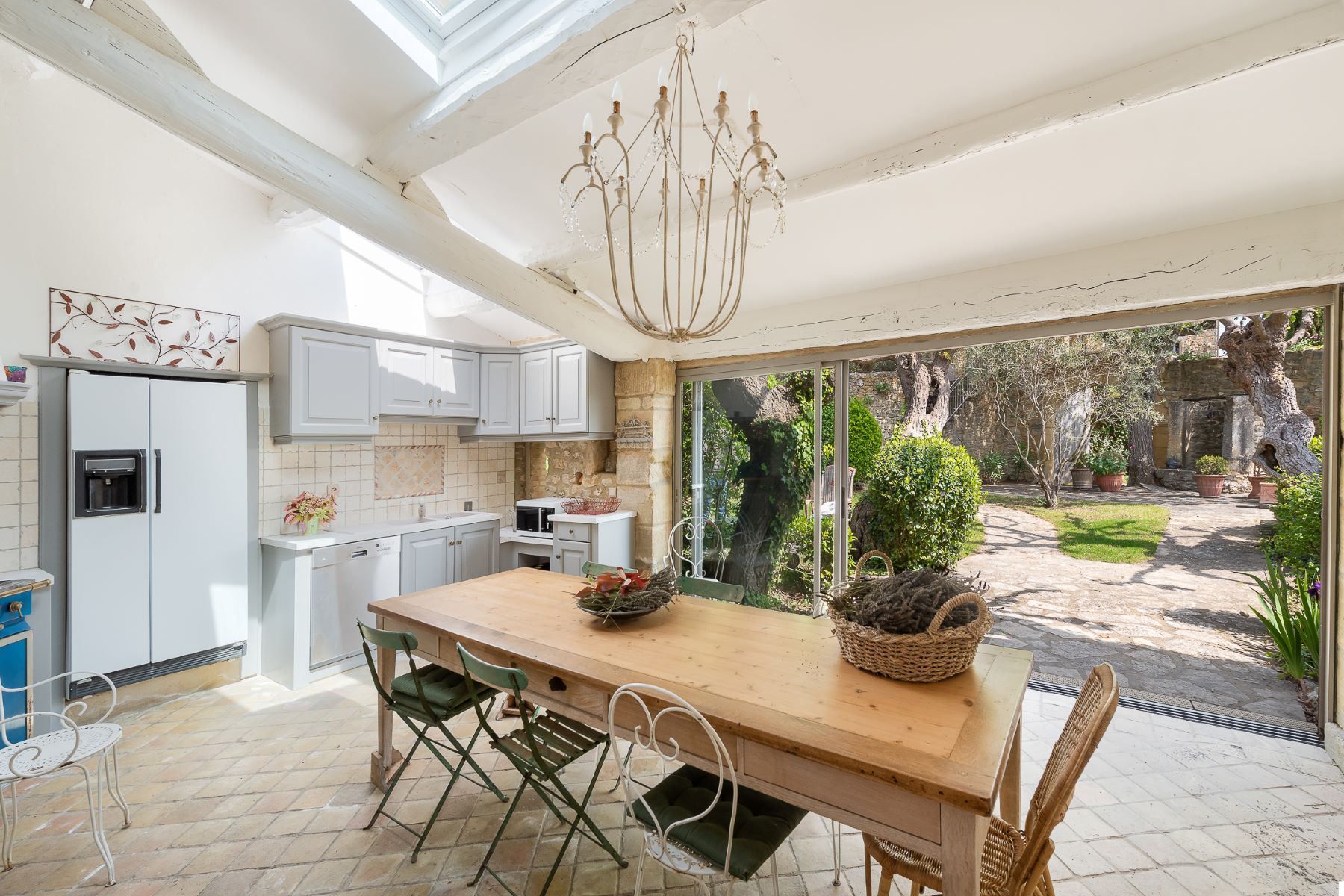 propriété 11 Pièces en vente sur UZES (30700)