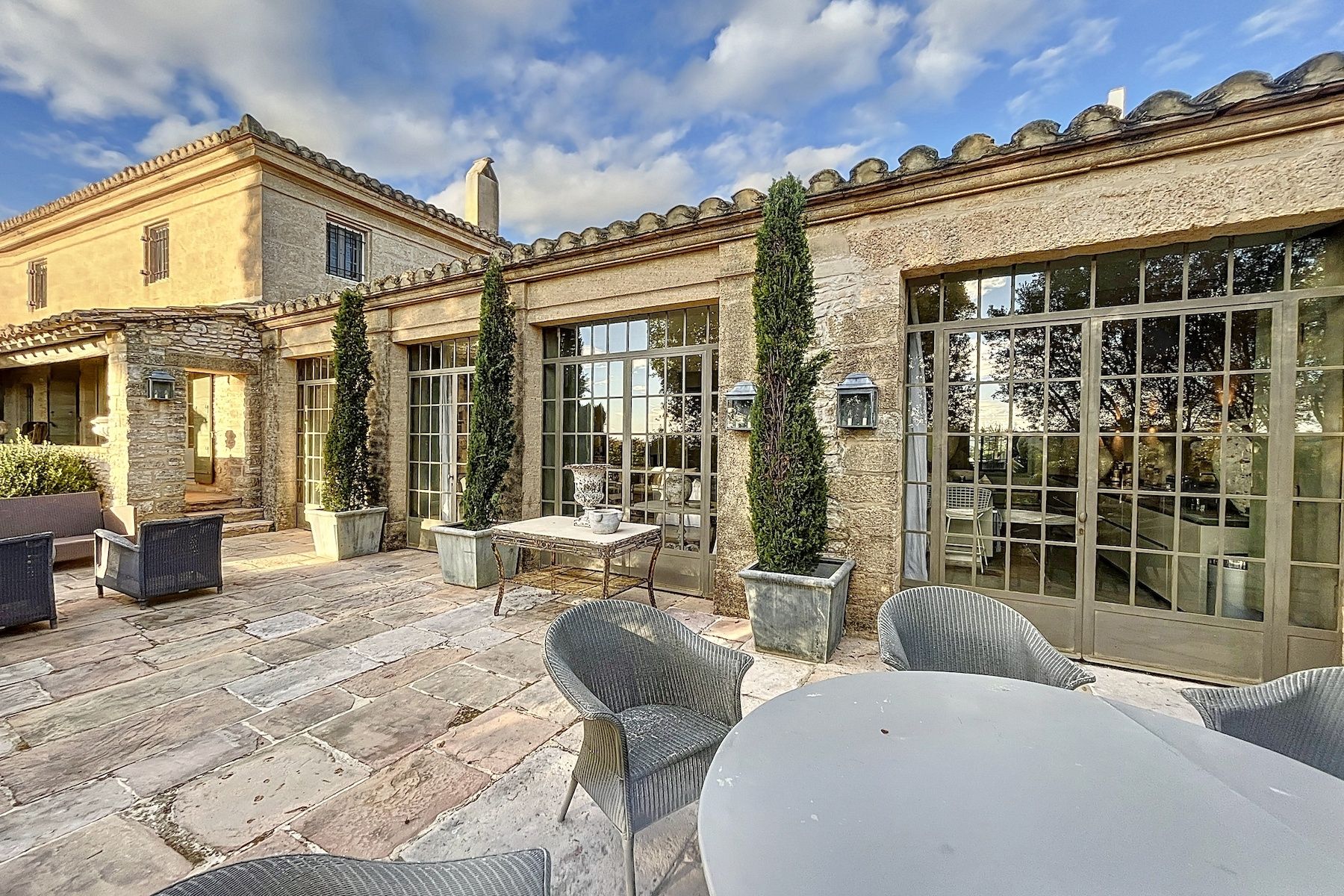 maison 8 Pièces en vente sur ST MAXIMIN (30700)