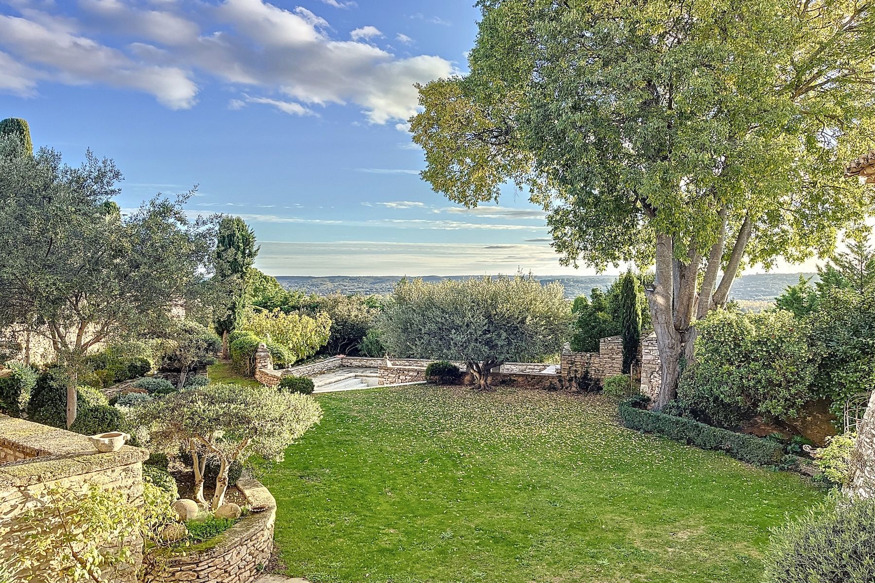 maison 8 Pièces en vente sur ST MAXIMIN (30700)