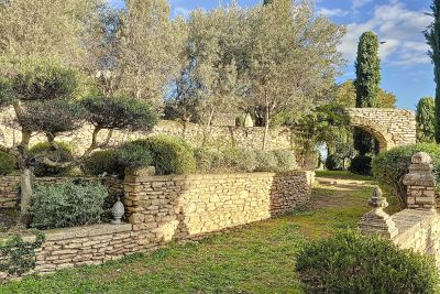 Vente Maison Saint-Maximin 8&nbsp;Pièces 405&nbsp;m²