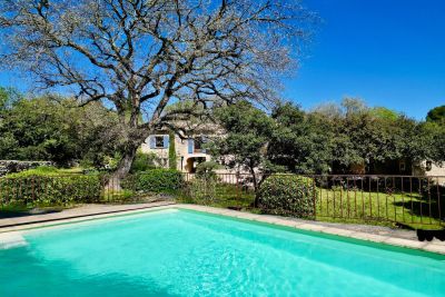 Vente Maison Castillon-du-Gard 6&nbsp;Pièces 200&nbsp;m²