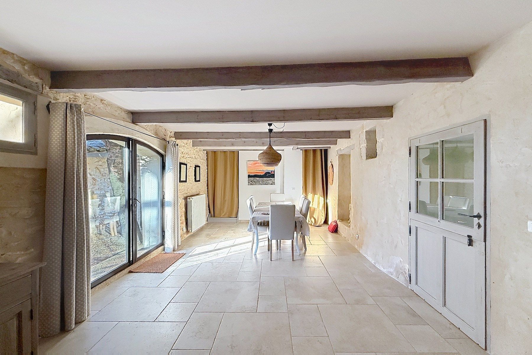 maison 10 Pièces en vente sur UZES (30700)