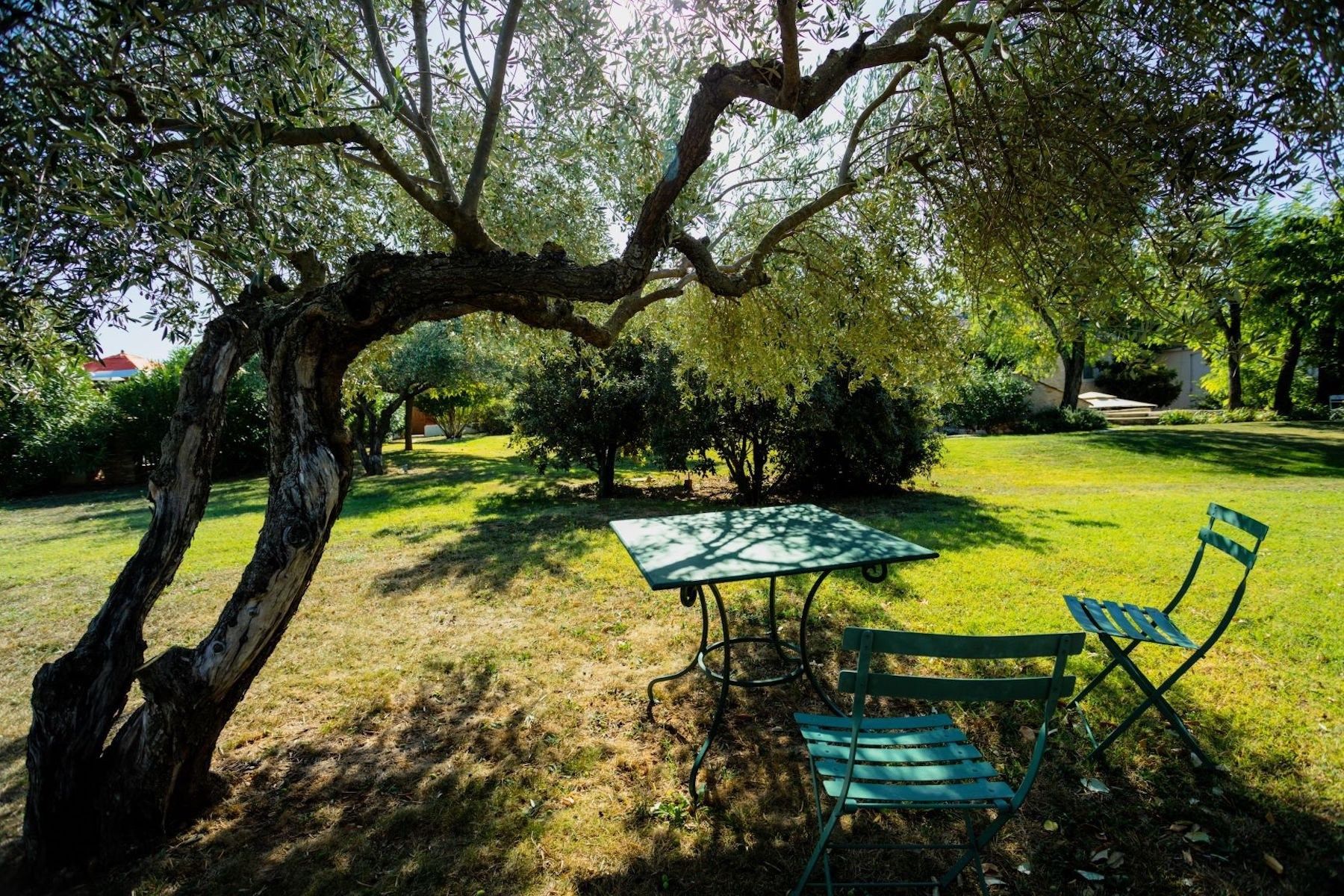 maison 10 Pièces en vente sur UZES (30700)