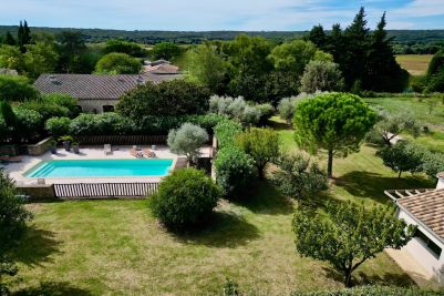 Sale House Uzès 10&nbsp;Rooms 380&nbsp;m²