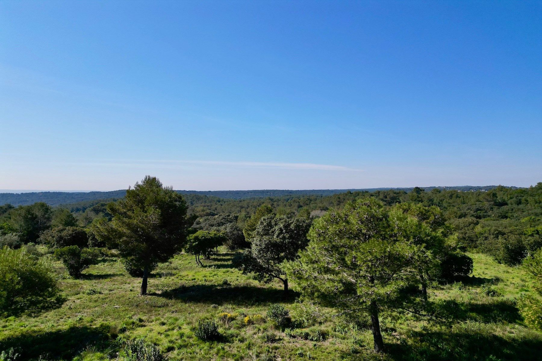 villa 5 Rooms for sale on NIMES (30900)