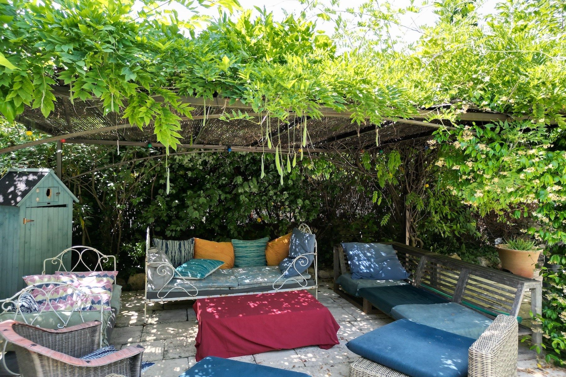 house 10 Rooms for sale on LUSSAN (30580)