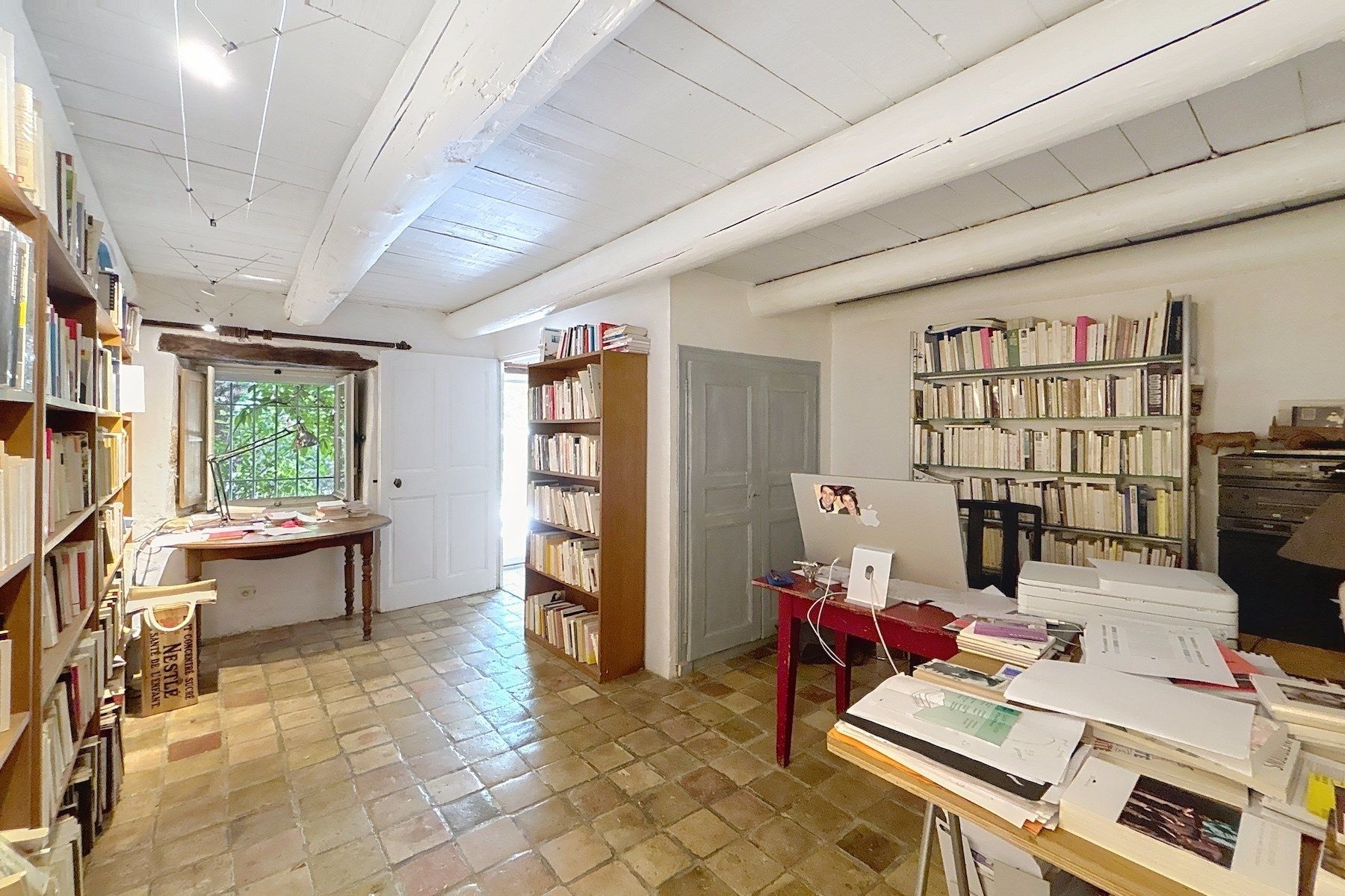 house 10 Rooms for sale on LUSSAN (30580)