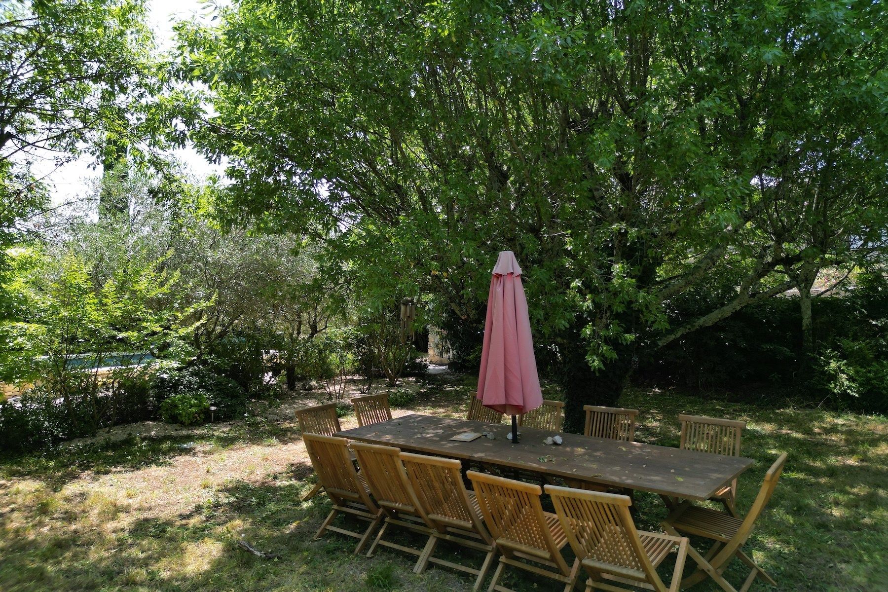 house 10 Rooms for sale on LUSSAN (30580)