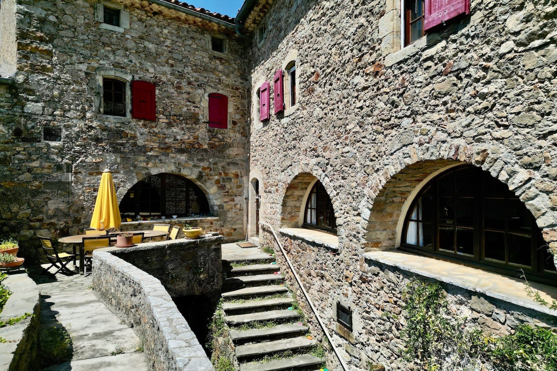 mas 33 Pièces en vente sur ANDUZE (30140)