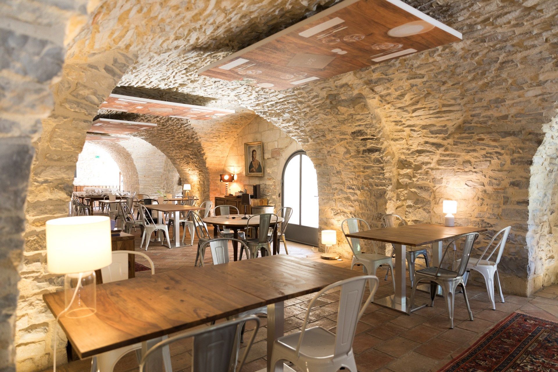 property 35 Rooms for sale on NIMES (30000)