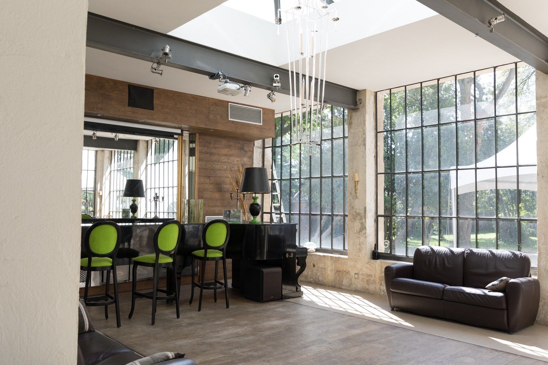 property 35 Rooms for sale on NIMES (30000)