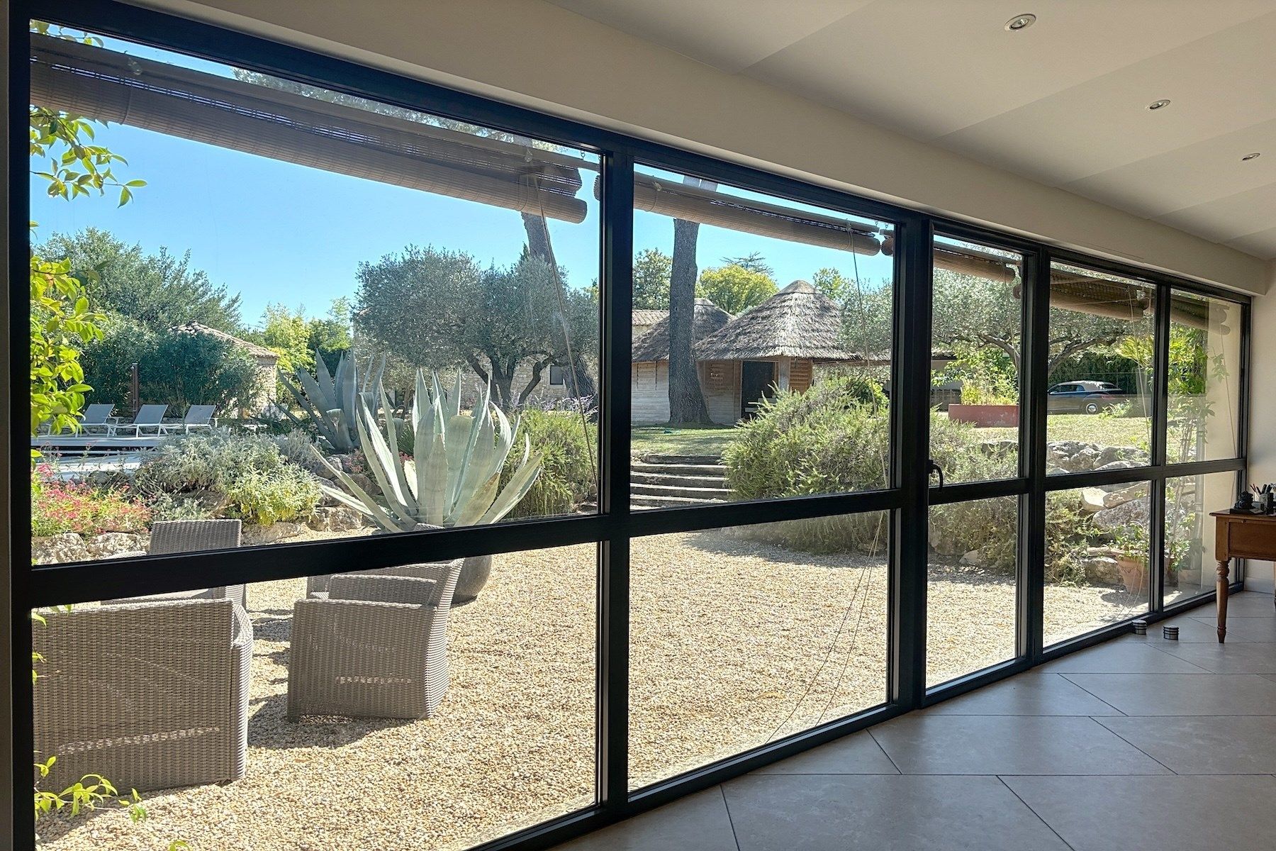 property 10 Rooms for sale on UZES (30700)