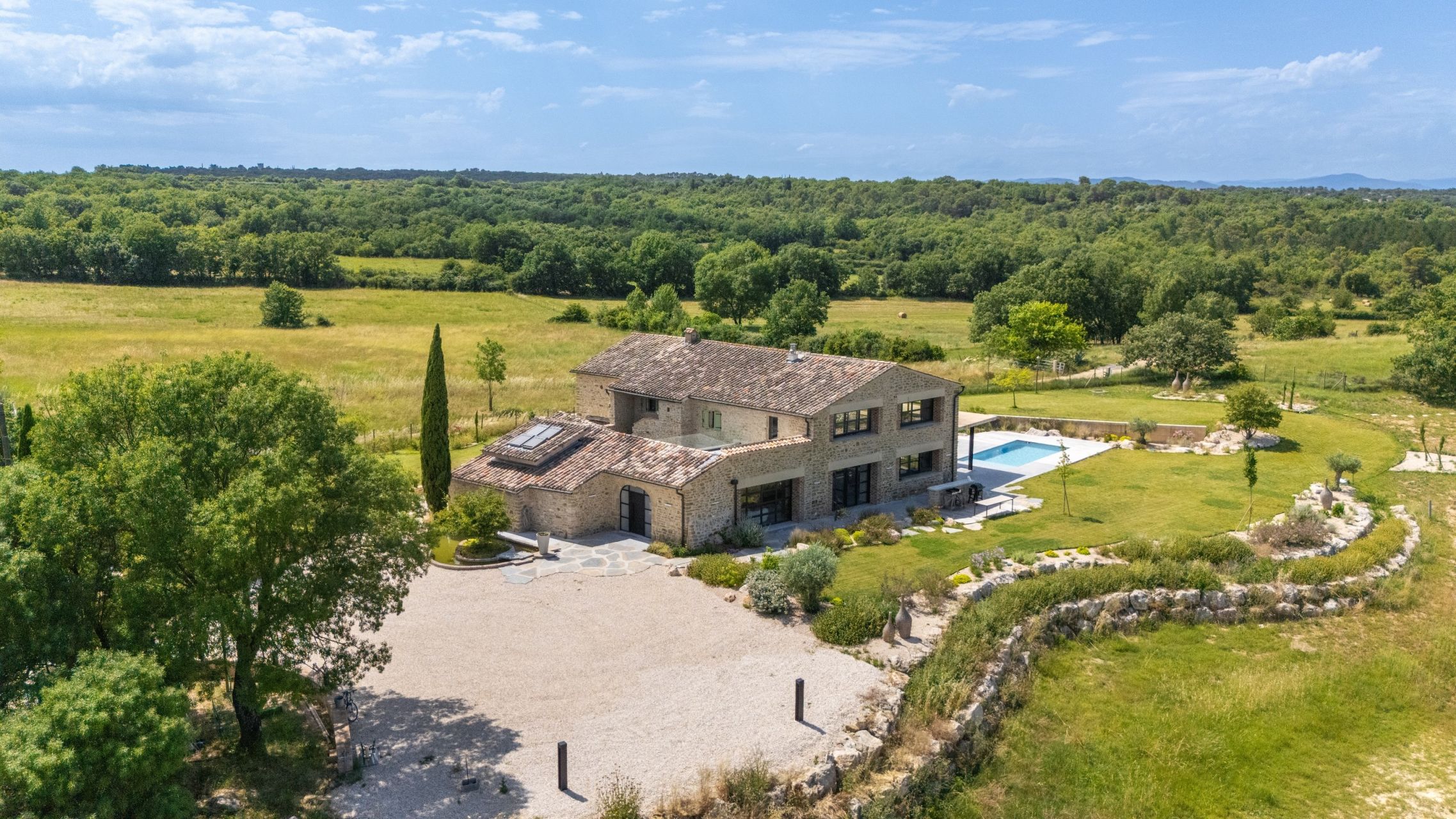 maison 7 Pièces en vente sur UZES (30700)