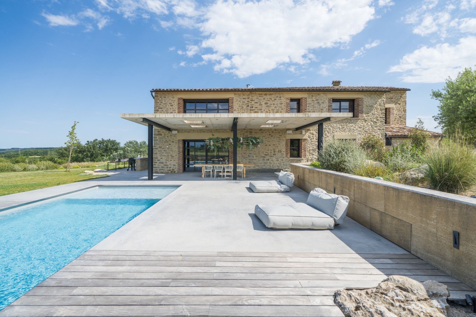 maison 7 Pièces en vente sur UZES (30700)