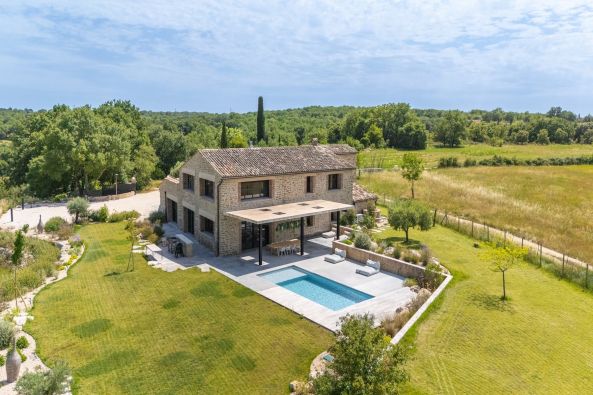 Sale House Uzès 7&nbsp;Rooms 350&nbsp;m²