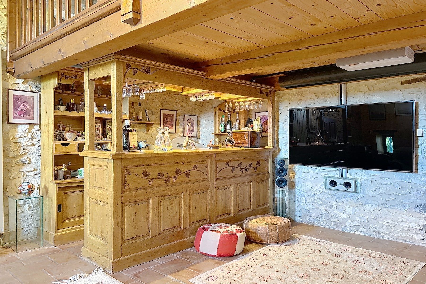 house 9 Rooms for sale on UZES (30700)