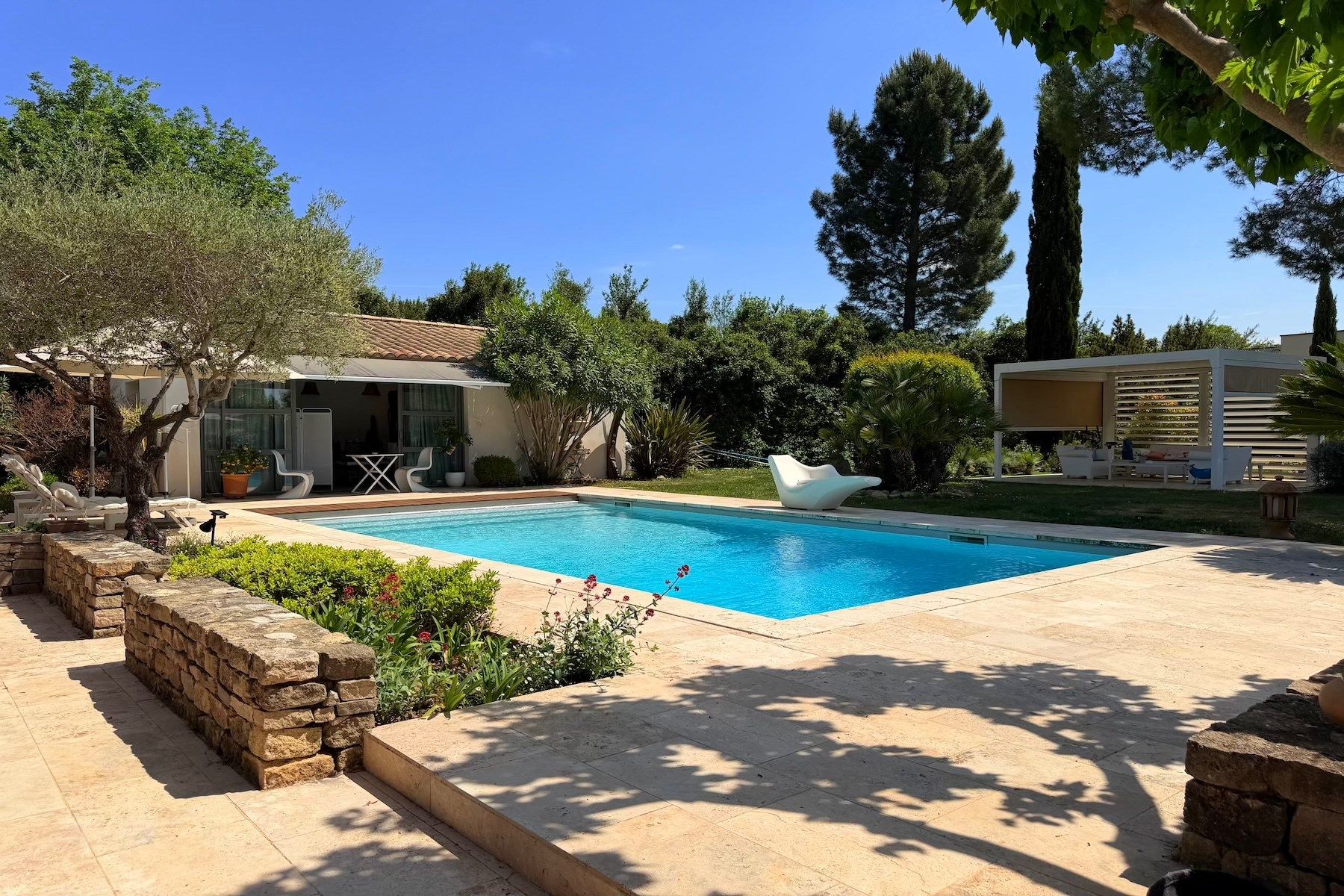 maison 5 Pièces en vente sur UZES (30700)